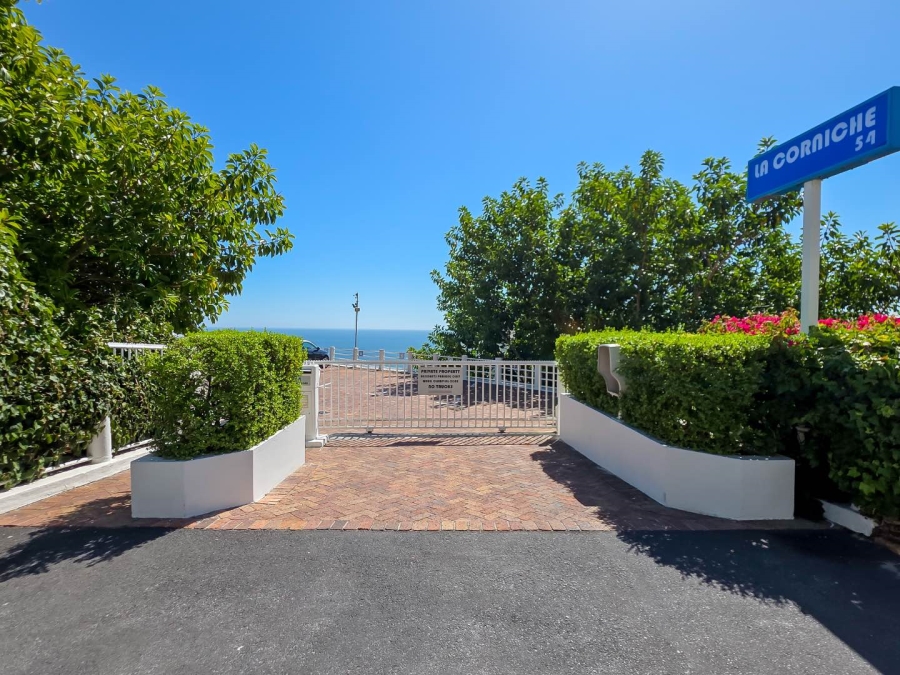 To Let 1 Bedroom Property for Rent in Clifton Western Cape